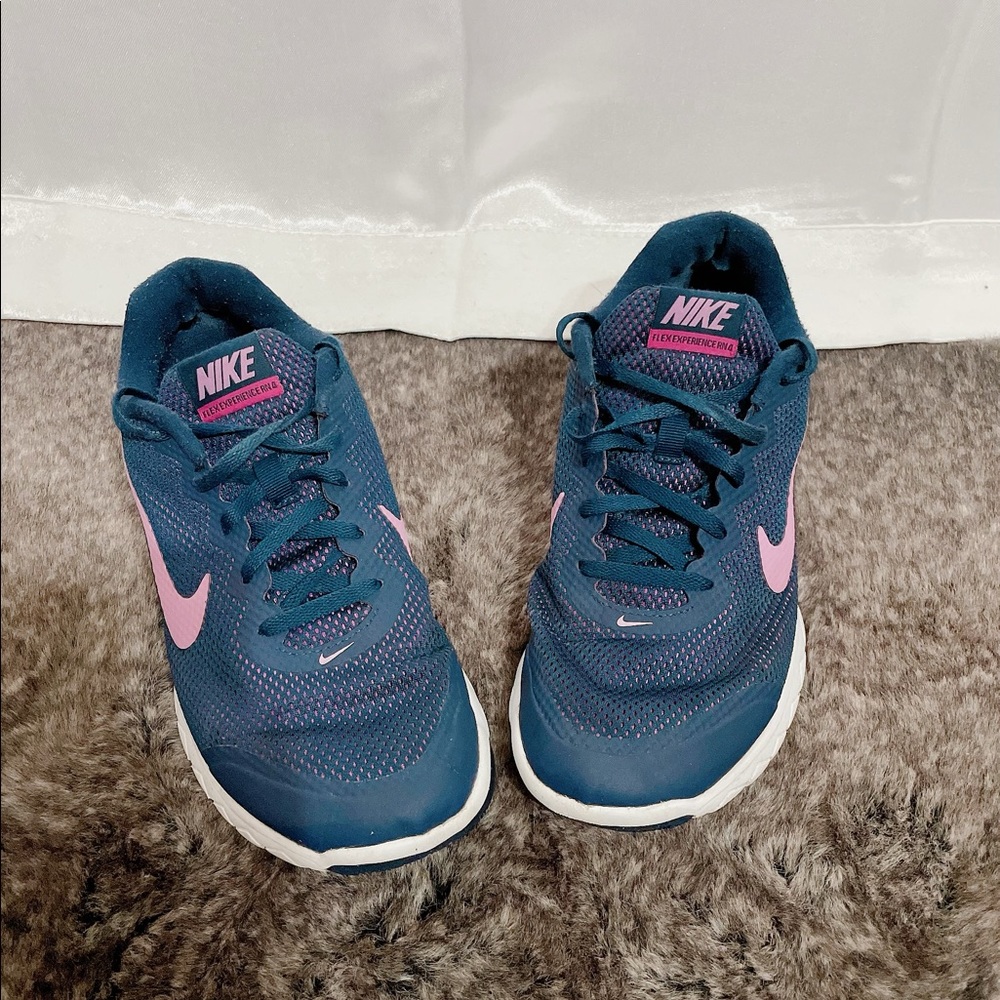 Nike women’s running shoes
